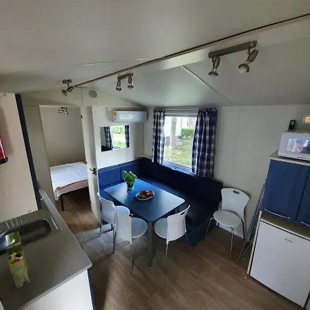 Camping Naturexpert Mobilhazak-fuered *