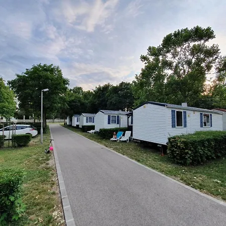 Campingplads Naturexpert Mobilhazak-fuered *
